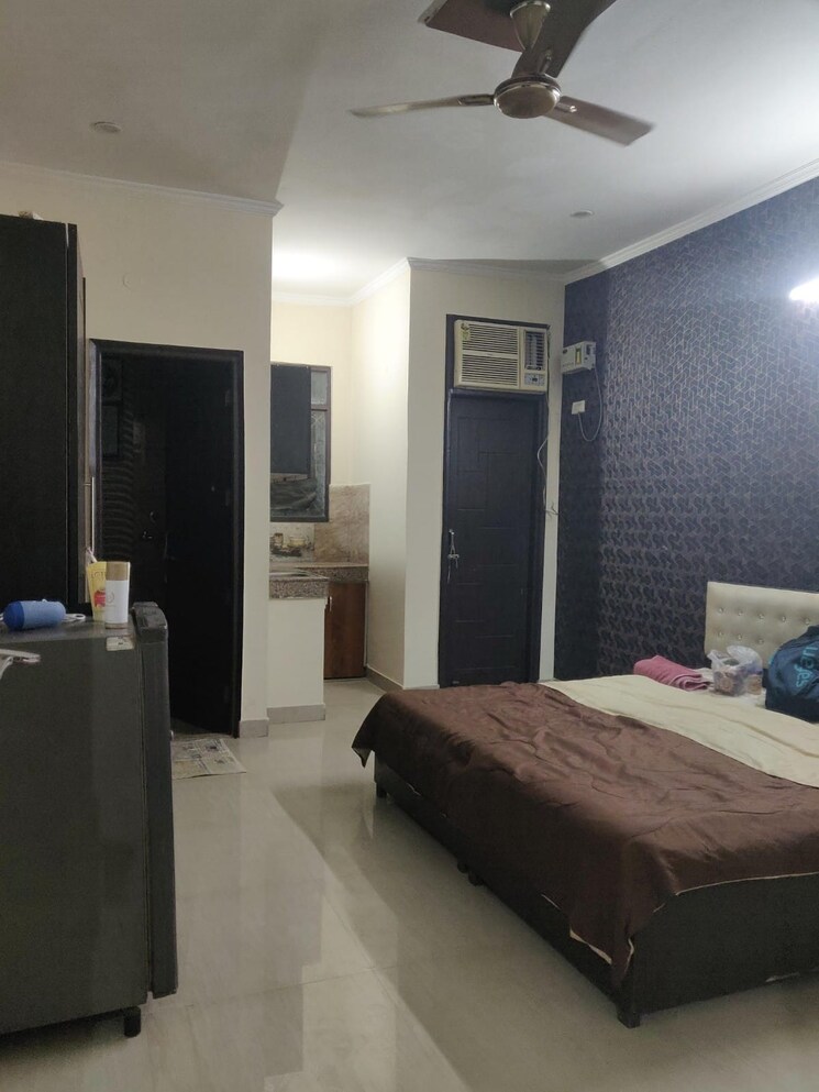 Bedroom, ss-100 1 RK 300 Sq.Ft. Builder Floor In Sector 49 Gurgaon 8536965