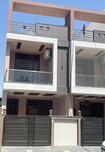 3 BHK Independent House – Exterior View View at Gandhi Path - for Sale