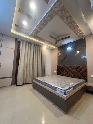 Room in 3 BHK Independent House at Gandhi Path – for Sale