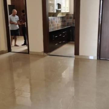 Room in 3 BHK Builder Floor at Sector 43 – for Rent