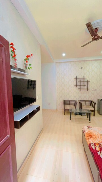 Living Room in 1 BHK Builder Floor at SS 100, Sector 49 – for Rent