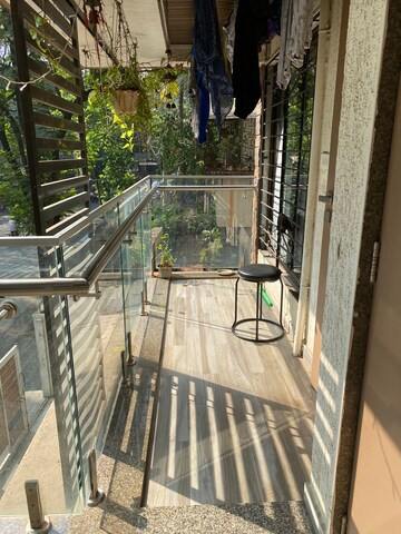 Balcony in 3 BHK Apartment at Sindhi Society, Chembur – for Rent