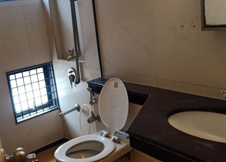 Bathroom, suchidham-complex 5 Bedroom 2400 Sq.Ft. Apartment In Goregaon East Mumbai 8537284