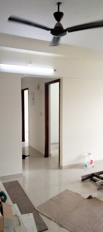 Living Room in 2.5 BHK Apartment at Shell Colony, Chembur – for Rent