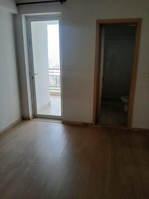 Room in 3 BHK Apartment at DLF New Town Heights II, Sector 86 – for Sale