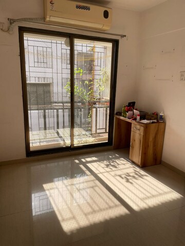 Bedroom in 3 BHK Apartment at Cbd Belapur – for Rent