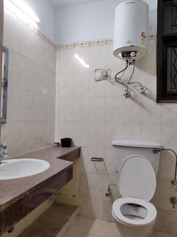 Bathroom in 3 BHK Apartment at Ardee City, Sector 52 – for Rent