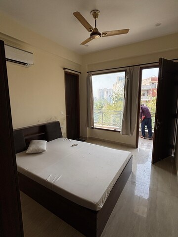 Bedroom in 3 BHK Apartment at Sector 57 – for Rent
