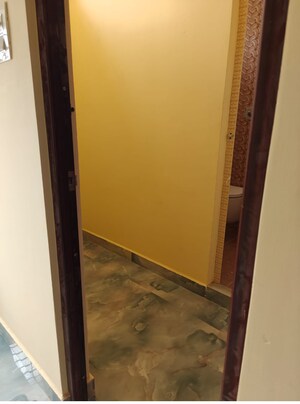 Room in 3 BHK Independent House at Bathlapalli – for Sale