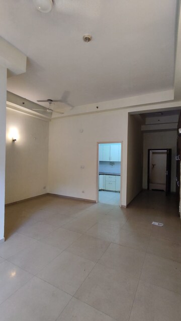 3 BHK Apartment For Rent in Moti Nagar