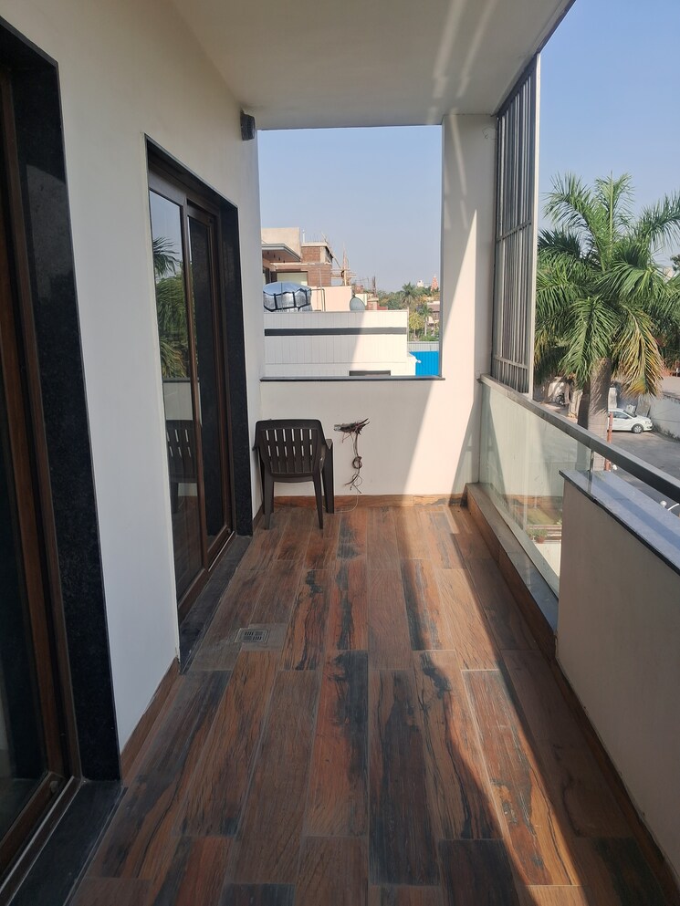 Balcony, sector 20 3 Bedroom 1800 Sq.Ft. Apartment In Sector 20 Panchkula 8537870