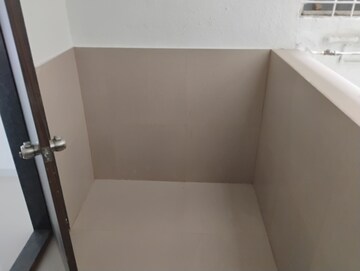 Room in 2 BHK Apartment at Sukhwani Hermosa Casa, Mundhwa – for Rent