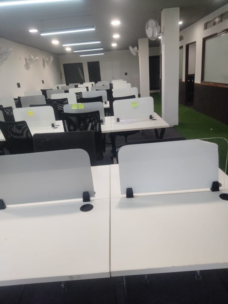 Team Area, sector 3 Commercial Office Space 3000 Sq.Ft. In Sector 3 Noida 8538003