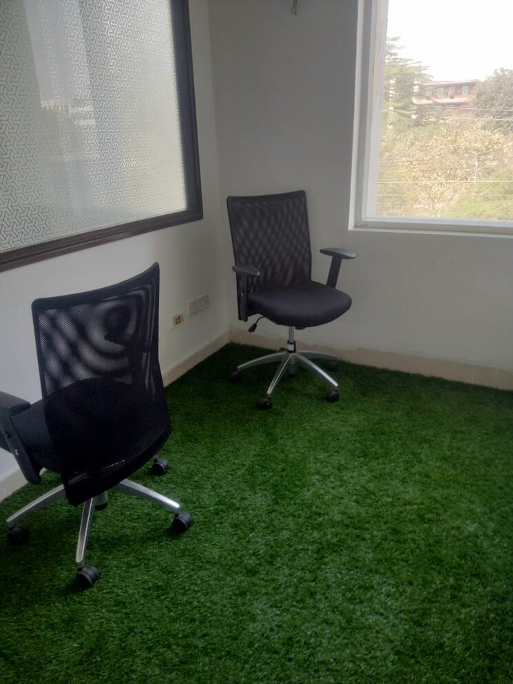 Team Area, sector 3 Commercial Office Space 3000 Sq.Ft. In Sector 3 Noida 8538003