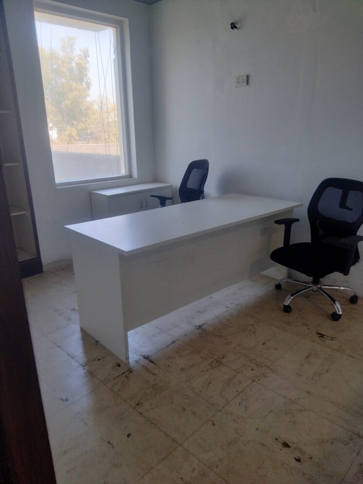 Team Area, sector 3 Commercial Office Space 3000 Sq.Ft. In Sector 3 Noida 8538003