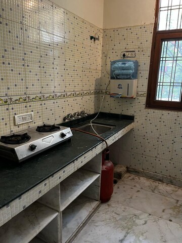 Kitchen in 2 BHK Builder Floor at Sector 38 – for Rent