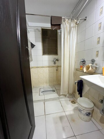 Bathroom in 3 BHK Apartment at Louis Wadi – for Rent