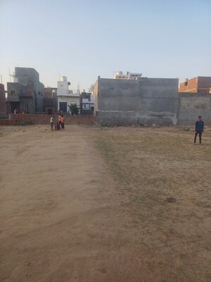  Plot For Sale in Dheeraj Nagar