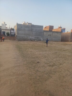  Plot For Sale in Dheeraj Nagar
