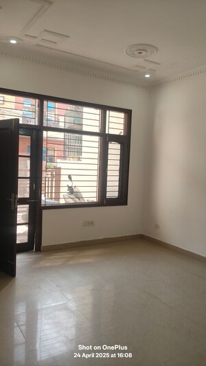 Room in 2.5 BHK Builder Floor at Ambala Highway – for Sale