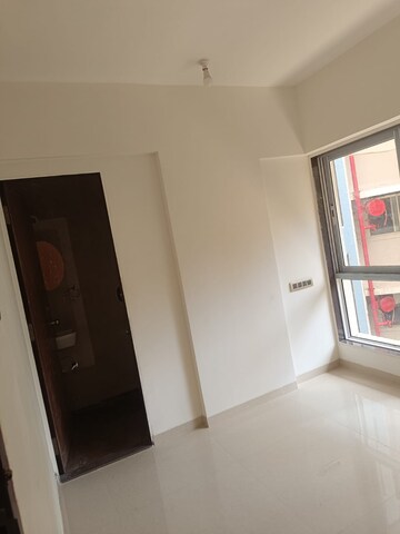 Room in 1 BHK Apartment at Je And Vee Om Trimurti, Malad East – for Rent
