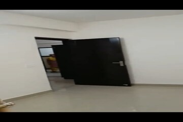 Room in 2 BHK Apartment at Eldeco Aamantran, Sector 119 – for Rent