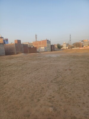  Plot For Sale in Dheeraj Nagar