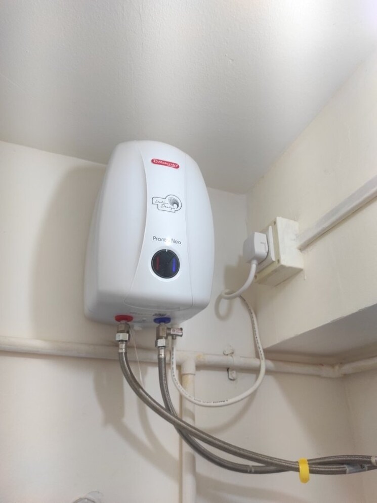 Bathroom, mhada-bombay-dyeing-mill 1 Bedroom 230 Sq.Ft. Apartment In Wadala Mumbai 8538525