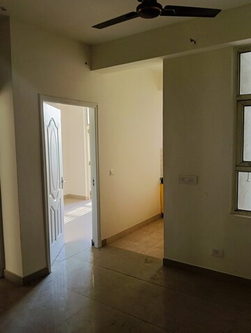 2 BHK Apartment For Rent in Shree Vardhman Mantra, Sector 67