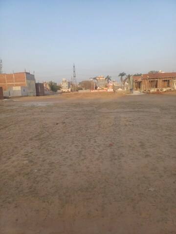  Plot For Sale in Dheeraj Nagar