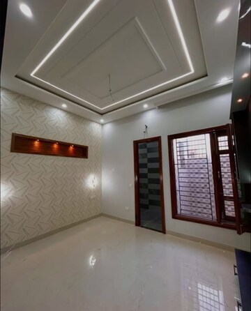 4 BHK Builder Floor For Rent in Sector 33