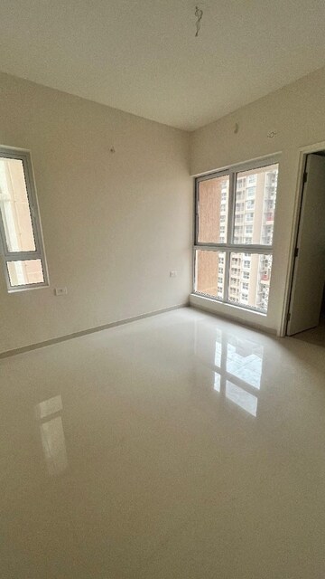 Room in 3 BHK Apartment at Supreme Estia Phase 1, Baner – for Rent