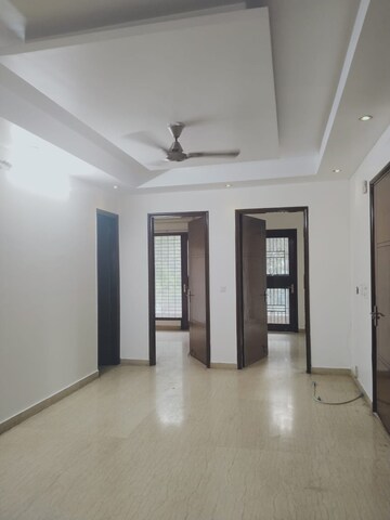 Room in 3 BHK Builder Floor at Sector 49 – for Rent