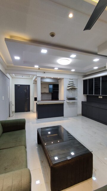 Living Room in 3 BHK Apartment at Moti Nagar – for Rent