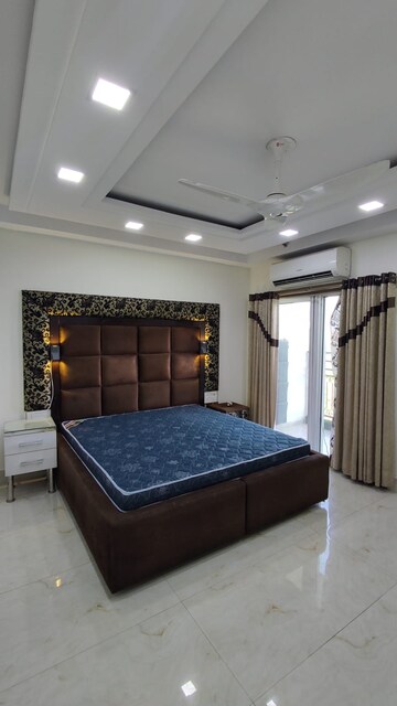 Bedroom in 3 BHK Apartment at Moti Nagar – for Rent