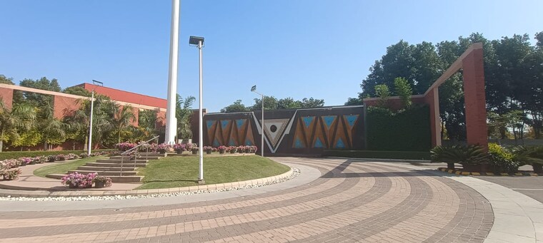 Exterior View, gt road  193 Sq.Yd. Plot In Gt Road Amritsar 8539474