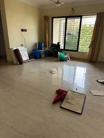 Parking in 4 BHK Apartment at Mahim West – for Sale