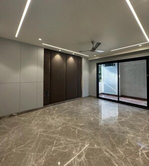 Room in 4 BHK Penthouse at Panchsheel Wellington 2, Dundahera – for Sale