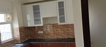 Furnished Amenities in 2.5 BHK Apartment at Amrapali Centurian Park, Tech Zone 4 Greater Noida – for Rent