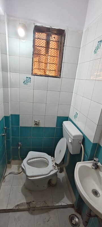 Bathroom in 2 BHK Apartment at S R A R Pearl, Ulwe – for Sale