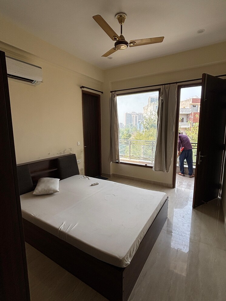 Bedroom, sector 107 3 Bedroom 1950 Sq.Ft. Apartment In Sector 107 Noida 8539916