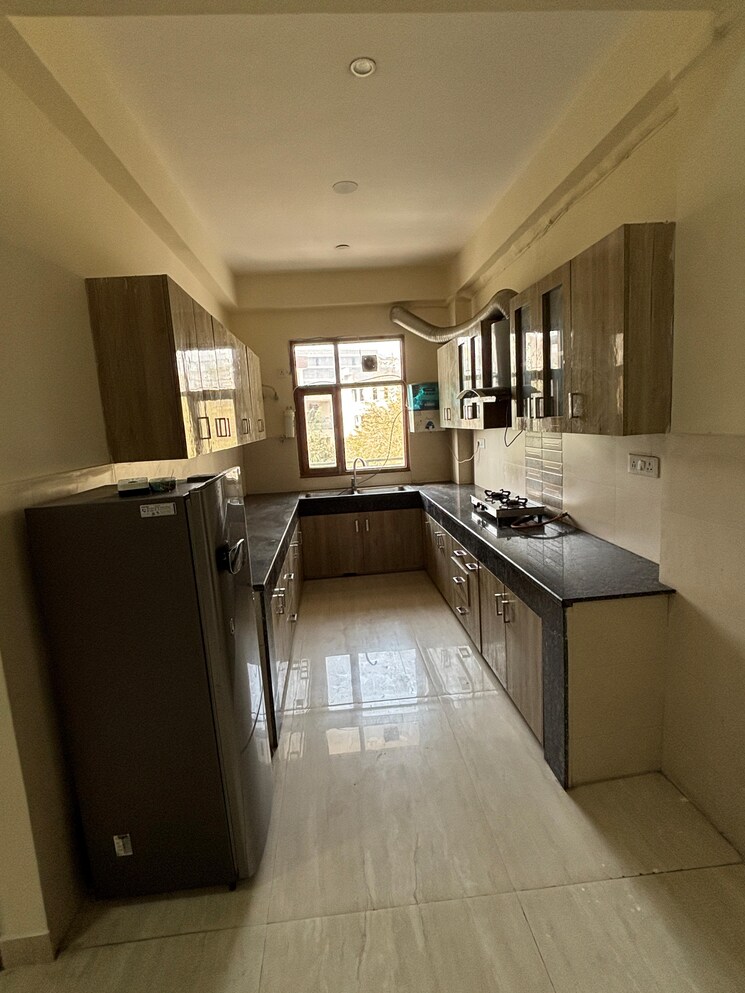 Kitchen, sector 107 3 Bedroom 1950 Sq.Ft. Apartment In Sector 107 Noida 8539916