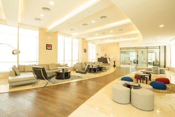 Gym in 3 BHK Apartment at K Raheja Modern Vivarea, Mahalaxmi – for Sale