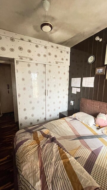 Bedroom in 2 BHK Apartment at Unique Signature Mumbai, Mira Road – for Rent