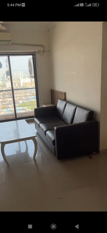 Living Room in 2 BHK Apartment at Mahim West – for Rent