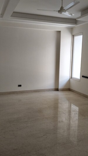 Room in 3 BHK Apartment at Godrej Air Sector 85, Sector 85 – for Sale