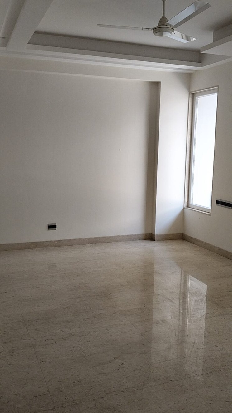 Room, godrej-air-sector-85 3 Bedroom 2129 Sq.Ft. Apartment In Sector 85 Gurgaon 8540077