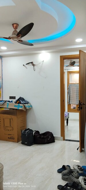 Furnished Amenities in 2 BHK Builder Floor at Govindpuri – for Sale