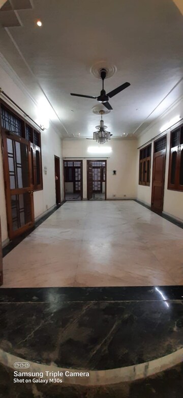  Pg For Rent in Gomti Nagar