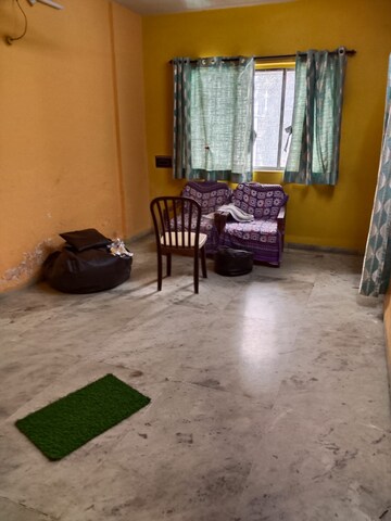 Living Room in 3 BHK Apartment at Janki Niwas Malad, Malad East – for Rent